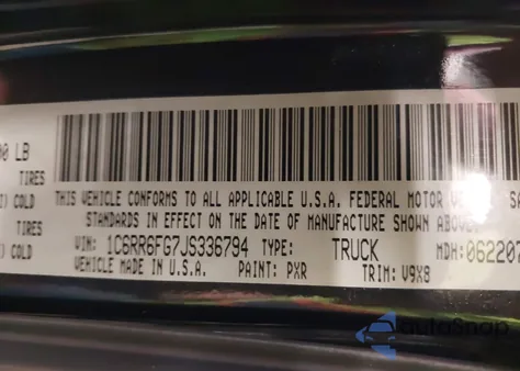 2018 Ram 1500 Express 4X2 6'4 Box из США, поврежденный, VIN 1C6RR6FG7JS336794